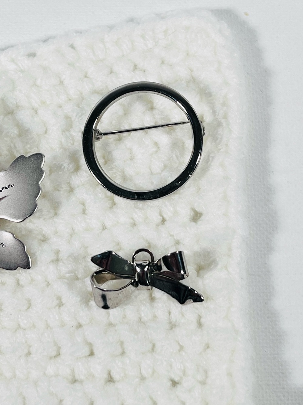 5 Piece Silver Tone Brooch Collection Leaf - Picture 4 of 7